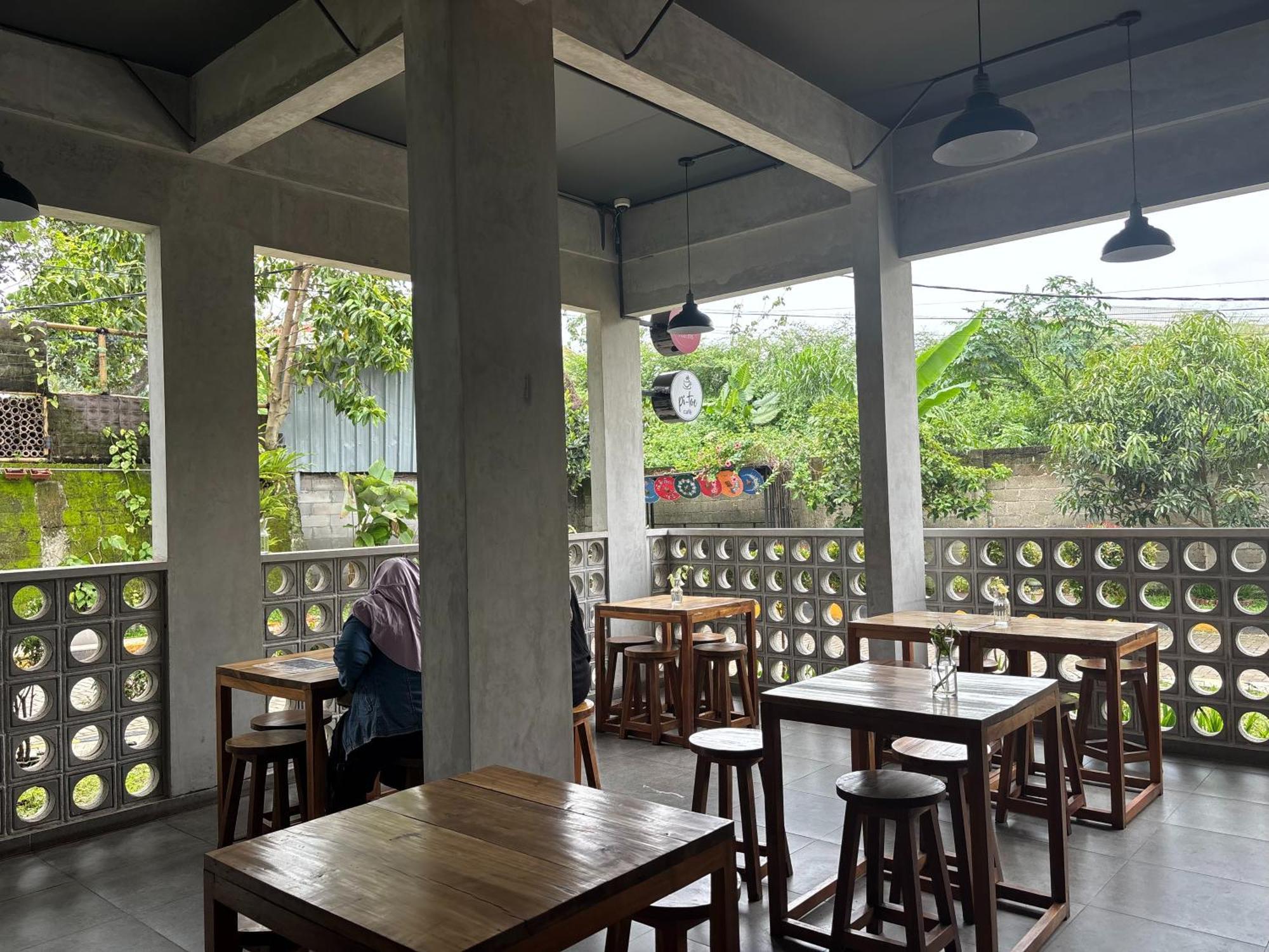 The Cluster Harris Bed & Breakfast Cimahi Exterior photo